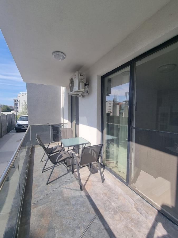 Апартаменты Apartament Mivali Нэводари Экстерьер фото