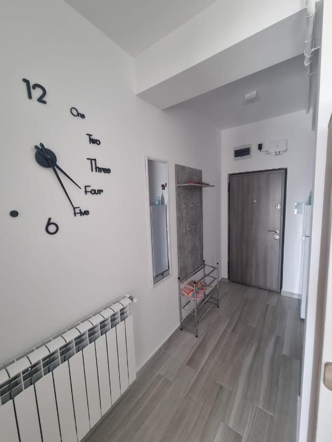 Апартаменты Apartament Mivali Нэводари Экстерьер фото